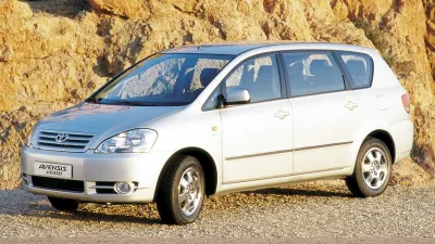 Avensis Verso